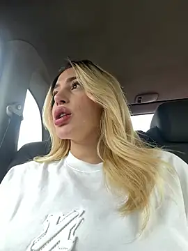 Mia sofiia21 online show from 12, 3, 2026