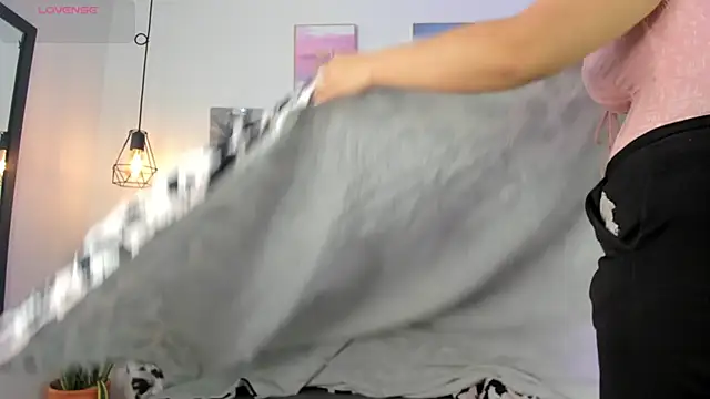 Seraphyne666 online show from 26, 11, 2025