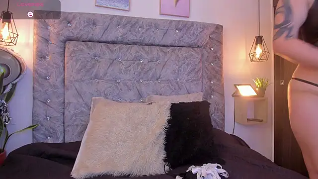 Seraphyne666 online show from 29, 10, 2025