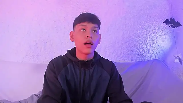 zeus blaze online show from 6, 11, 2025