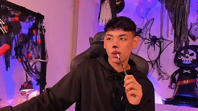 zeus blaze online show from 7, 10, 2025