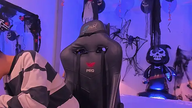 zeus blaze online show from 14, 10, 2025