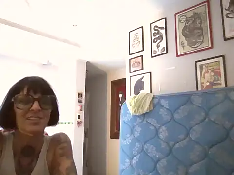 versatilxs online show from 25, 11, 2025