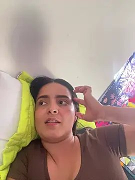 Mia jhoonson online show from 9, 5, 2026