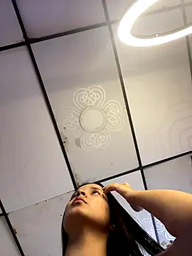 Mia jhoonson online show from 27, 9, 2025