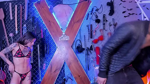 Warick and Aria bdsm  online show from 15, 11, 2025