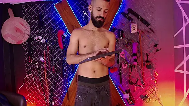 Warick and Aria bdsm  online show from 28, 10, 2025