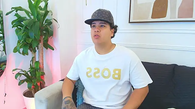 Snapshot of Naim_Bennetsex chatting on 8, 11, 2025 Naim Bennetsex online show from 8, 11, 2025