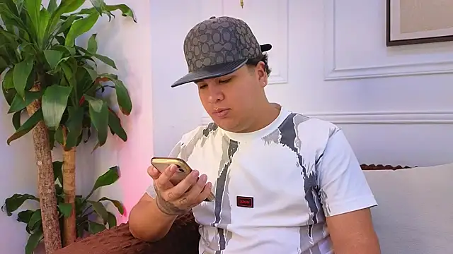 Naim Bennetsex online show from 24, 3, 2026