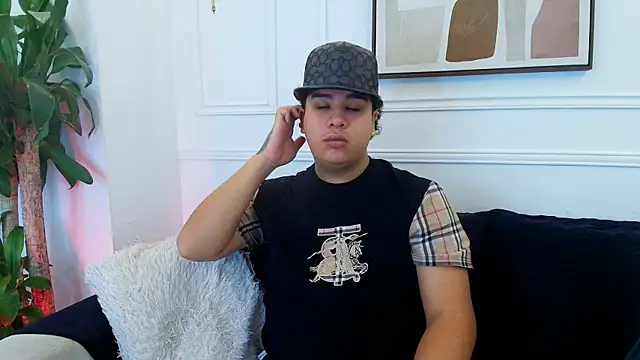 Snapshot of Naim_Bennetsex chatting on 11, 11, 2025 Naim Bennetsex online show from 11, 11, 2025