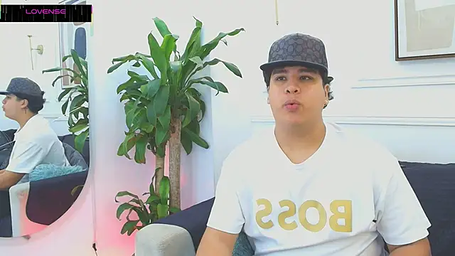 Snapshot of Naim_Bennetsex chatting on 23, 10, 2025 Naim Bennetsex online show from 23, 10, 2025