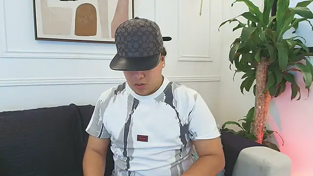 Snapshot of Naim_Bennetsex chatting on 19, 11, 2025 Naim Bennetsex online show from 19, 11, 2025