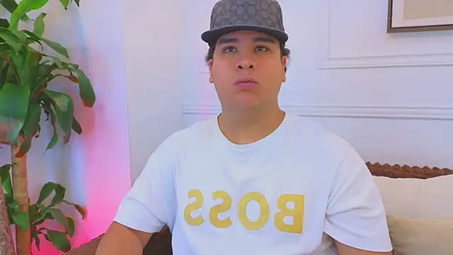 Naim Bennetsex online show from 4, 4, 2026