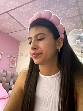 Lenapink19 online show from 4, 11, 2025