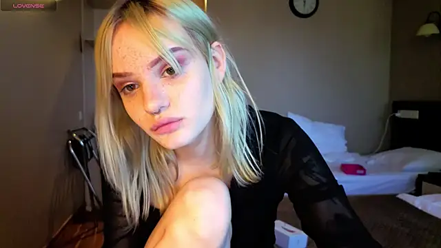 Elieiza xo online show from 2, 6, 2026
