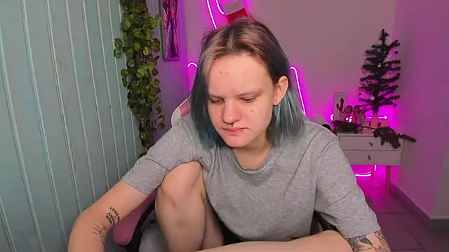 Elieiza xo online show from 15, 12, 2025