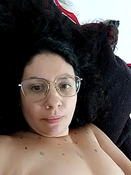Snapshot of marmary84 chatting on 7, 5, 2026 marmary84 online show from 7, 5, 2026