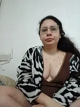 Snapshot of marmary84 chatting on 31, 5, 2026 marmary84 online show from 31, 5, 2026