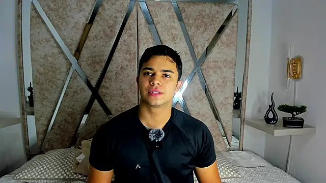 Snapshot of jayd_muscle chatting on 24, 10, 2025 jayd muscle online show from 24, 10, 2025