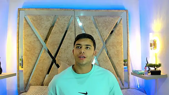 Snapshot of jayd_muscle chatting on 21, 11, 2025 jayd muscle online show from 21, 11, 2025