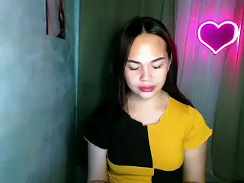 sweetsassyxx online show from 20, 4, 2026