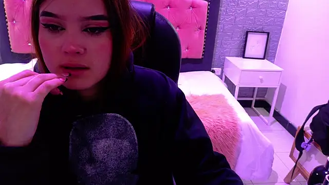 Natalie loffreda online show from 3, 10, 2025