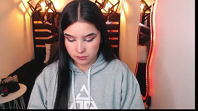 Natalie loffreda online show from 26, 3, 2026