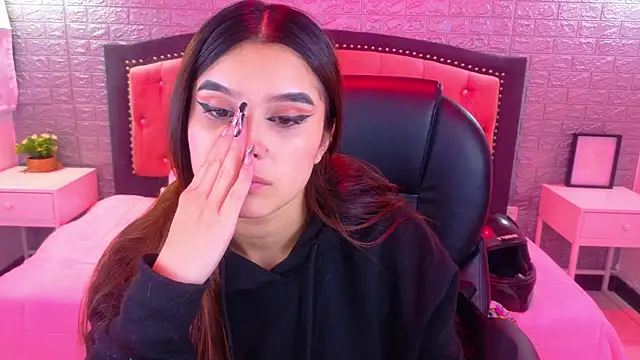 Natalie loffreda online show from 23, 12, 2025