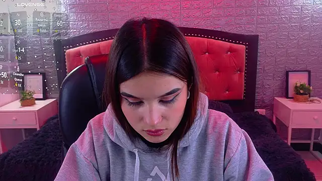 Natalie loffreda online show from 8, 11, 2025