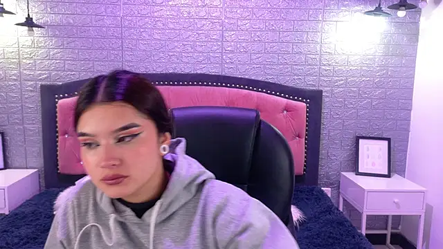 Natalie loffreda online show from 12, 9, 2025