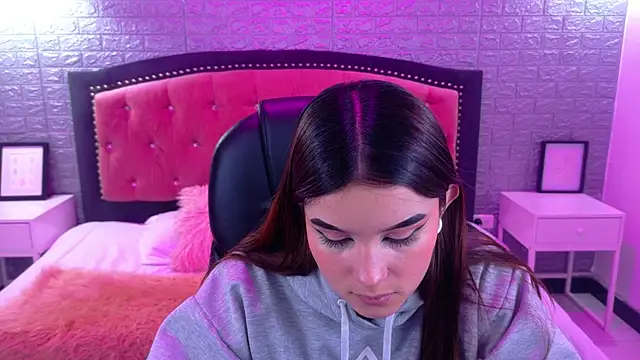 Natalie loffreda online show from 7, 10, 2025