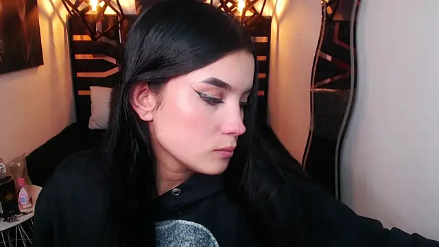 Natalie loffreda online show from 8, 4, 2026