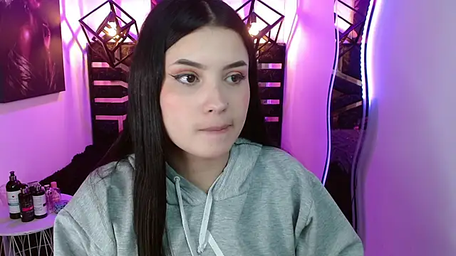 Natalie loffreda online show from 5, 6, 2026