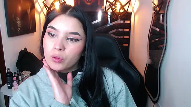 Natalie loffreda online show from 22, 4, 2026