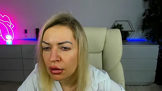 Anna Snows online show from 28, 10, 2025