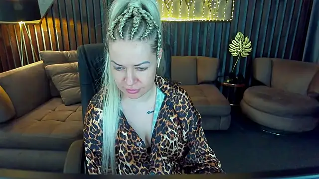 Anna Snows online show from 12, 4, 2026