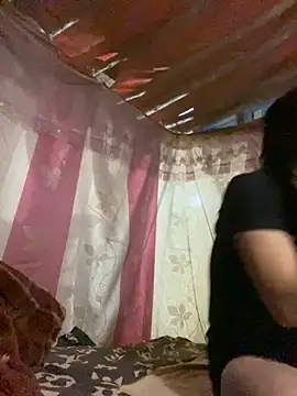 PhanHaa online show from 5, 11, 2025