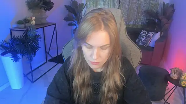 VanessaMates online show from 25, 9, 2025