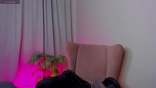 Ann Perry online show from 10, 10, 2025