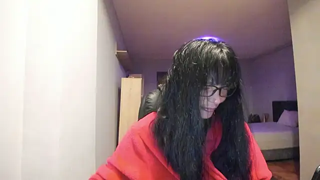 Snapshot of Ella_sweety00 chatting on 28, 11, 2025 Ella sweety00 online show from 28, 11, 2025