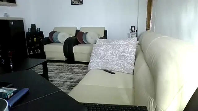 Ella sweety00 online show from 24, 4, 2026