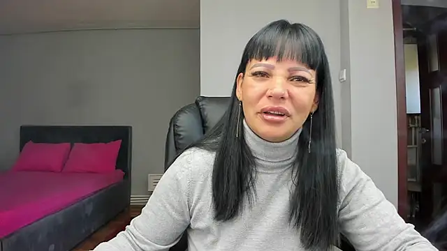 Snapshot of Ella_sweety00 chatting on 22, 10, 2025 Ella sweety00 online show from 22, 10, 2025