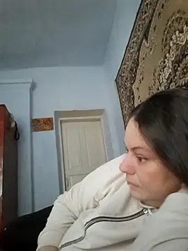 Snapshot of JillOKissx chatting on 10, 10, 2025 JillOKissx online show from 10, 10, 2025