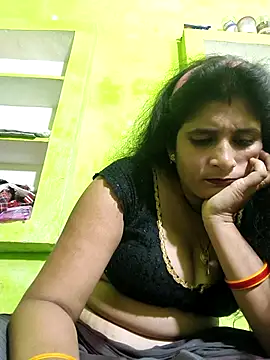 Snapshot of Hot-piuy chatting on 3, 11, 2025 Hot-piuy online show from 3, 11, 2025