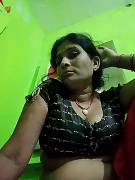 Snapshot of Hot-piuy chatting on 10, 9, 2025 Hot-piuy online show from 10, 9, 2025