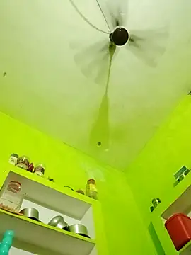 Snapshot of Hot-piuy chatting on 18, 9, 2025 Hot-piuy online show from 18, 9, 2025