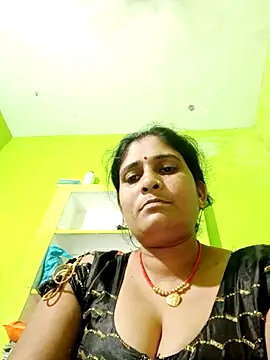 Snapshot of Hot-piuy chatting on 9, 9, 2025 Hot-piuy online show from 9, 9, 2025