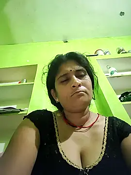Snapshot of Hot-piuy chatting on 2, 11, 2025 Hot-piuy online show from 2, 11, 2025
