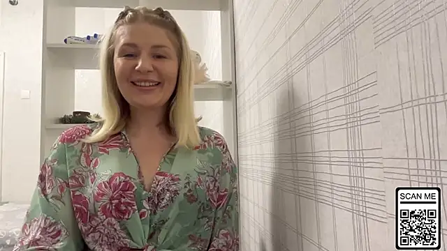 Blondie xoxoxo online show from 23, 11, 2025