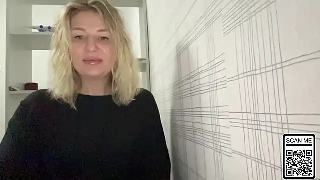 Blondie xoxoxo online show from 3, 11, 2025